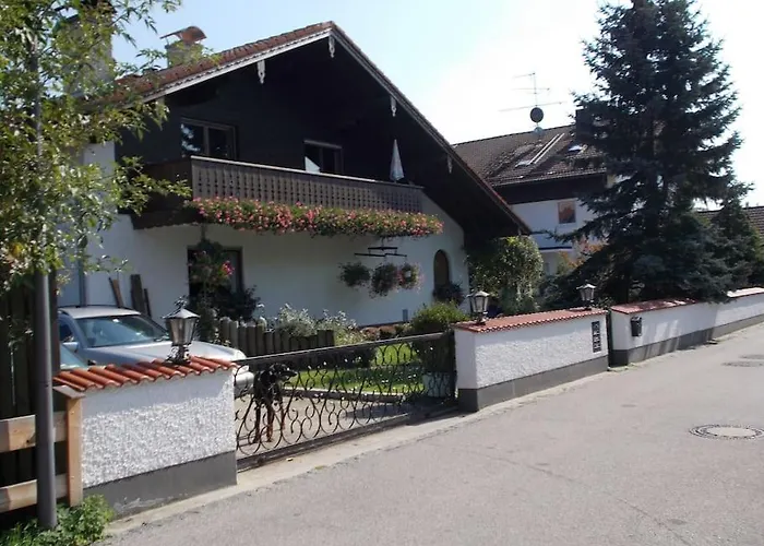 Apartment Xxl Apartment, 10 Beds, 4 Sleep-rooms, 140qm, 2 Wc, 2 Shower &&