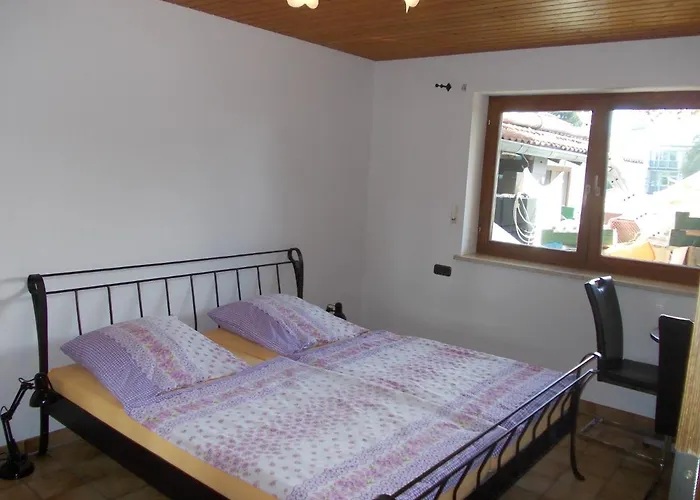 Xxl Apartment, 10 Beds, 4 Sleep-rooms, 140qm, 2 Wc, 2 Shower && Apartment