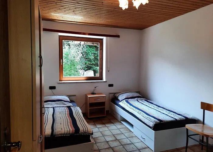 Xxl Apartment, 10 Beds, 4 Sleep-rooms, 140qm, 2 Wc, 2 Shower && *