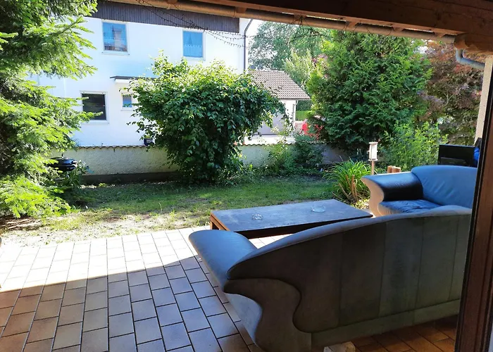 Xxl Apartment, 10 Beds, 4 Sleep-rooms, 140qm, 2 Wc, 2 Shower && Apartment Bruckmuhl
