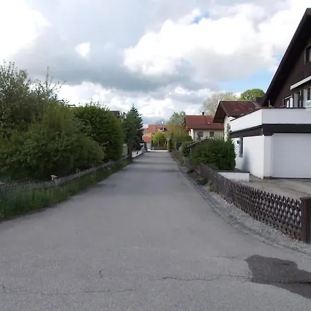 Xxl Apartment, 10 Beds, 4 Sleep-rooms, 140qm, 2 Wc, 2 Shower && Apartment Bruckmuhl
