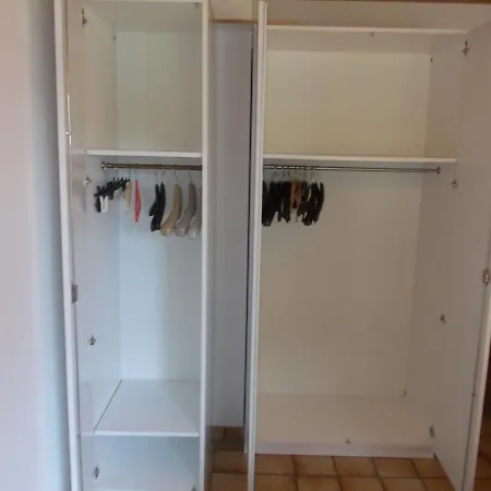 Apartment Xxl Apartment, 10 Beds, 4 Sleep-rooms, 140qm, 2 Wc, 2 Shower &&