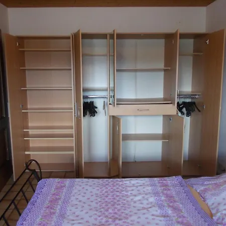 Xxl Apartment, 10 Beds, 4 Sleep-rooms, 140qm, 2 Wc, 2 Shower && Apartment *