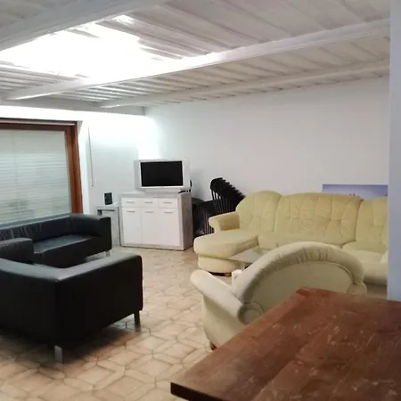 Xxl Apartment, 10 Beds, 4 Sleep-rooms, 140qm, 2 Wc, 2 Shower && * Bruckmuhl