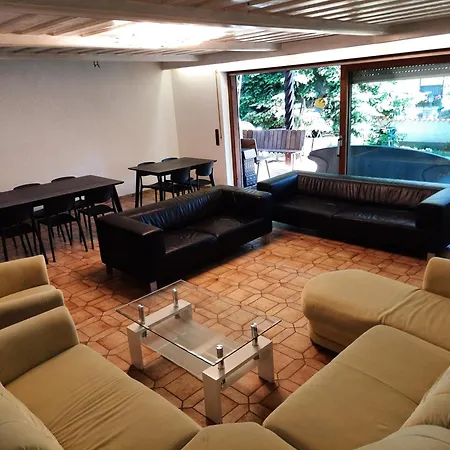 Xxl Apartment, 10 Beds, 4 Sleep-rooms, 140qm, 2 Wc, 2 Shower && *