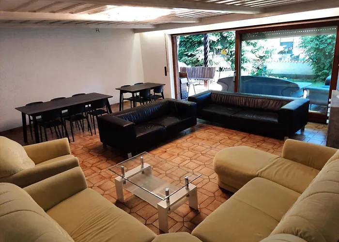Xxl Apartment, 10 Beds, 4 Sleep-rooms, 140qm, 2 Wc, 2 Shower && *